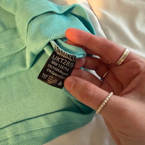 POL here for the summer blue soft ribbed lace trim pocket tank top - Picture 6 of 7